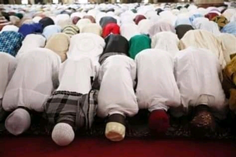 Muslim cleric lobbies community to construct Islamic centre