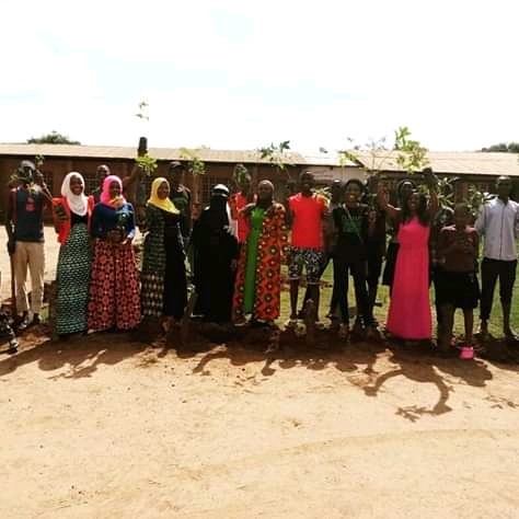 Muslim Students Plant Trees in Lilongwe