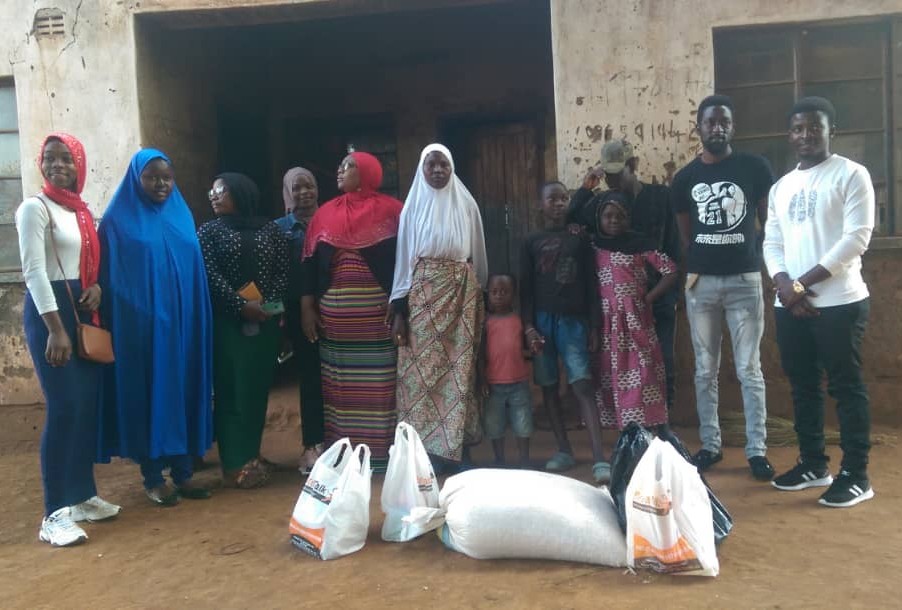 IUIU Malawi Students Support  Muslim Widow