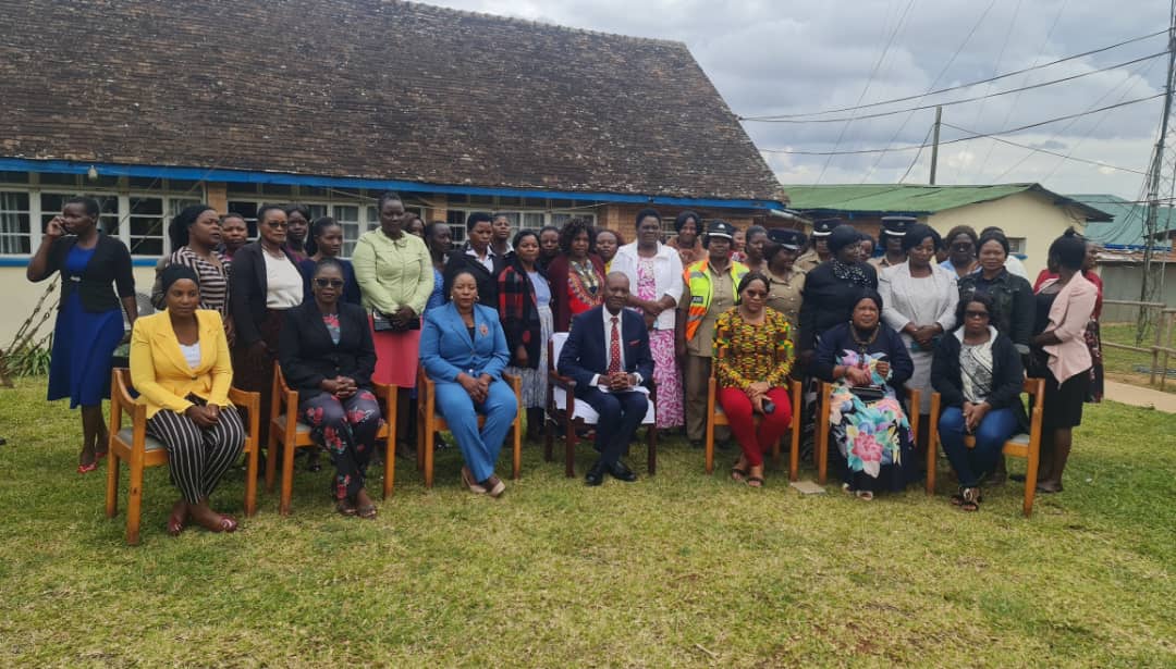 Female Police Officers Advised to Ignore Corruption