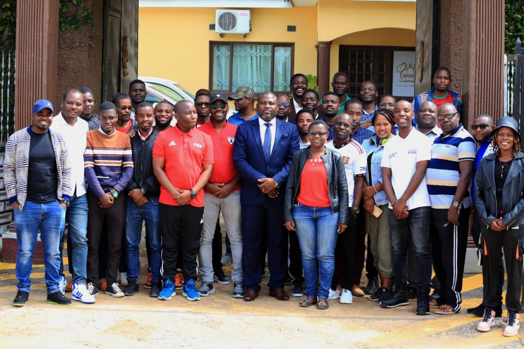 Sports Journalists Asked to Spice Up Super League