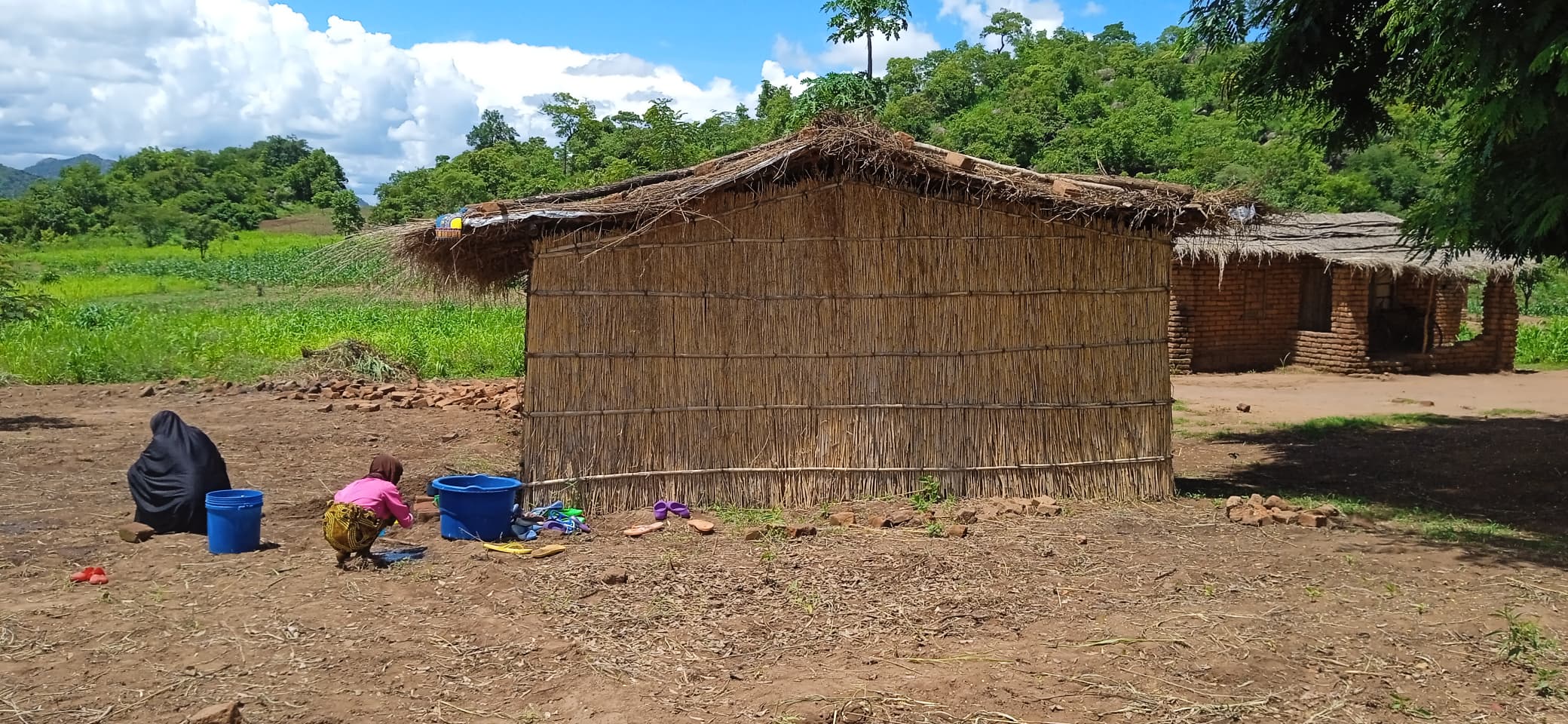 Pastor Builds Grass-thatched Mosque